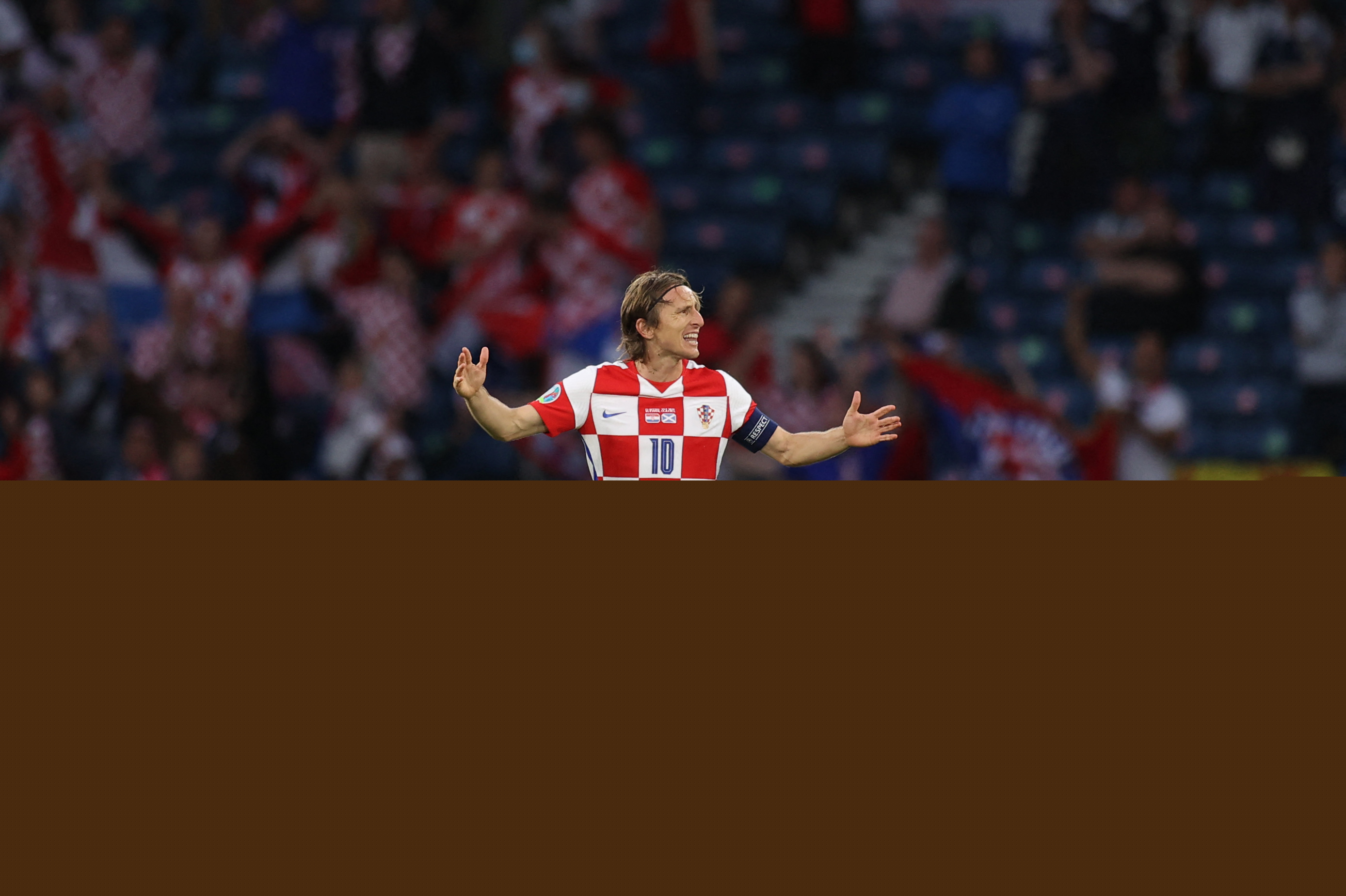 TA评曼联国脚表现：卡塞米罗&B费表现顶级；达洛特需证明自己