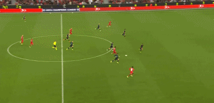 气炸了！被出示7黄3红 皇马TV炮轰主裁：不能接受，内格雷拉附体