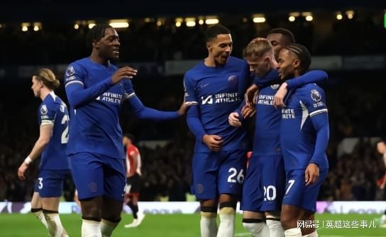 贡献两双表现！埃迪关键时刻盖帽＆进攻篮板帮助灰熊拿下比赛