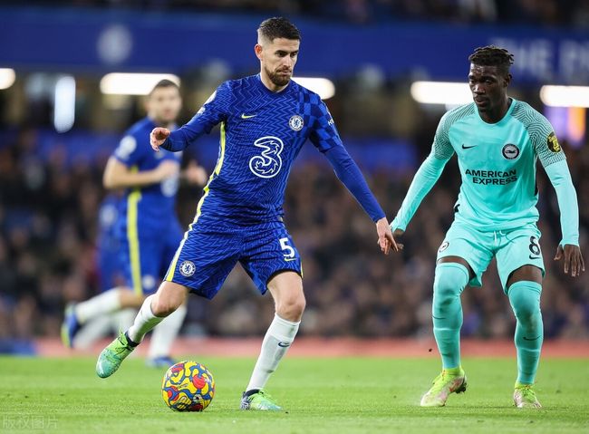 英超第14轮，利物浦、切尔西爆冷，阿森纳巩固领先，曼城或与阿森纳争夺冠军。